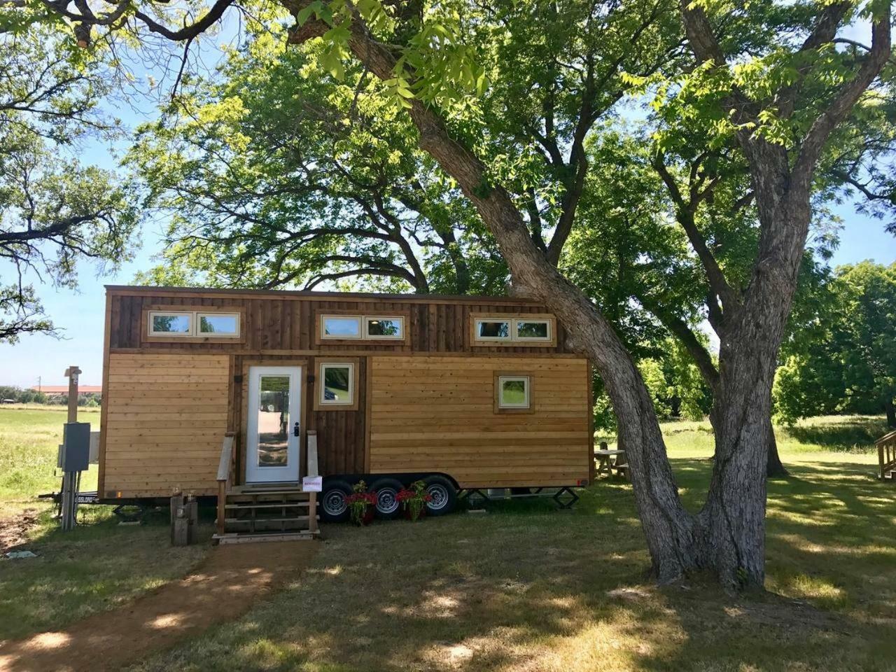 Vila Montana Escape Elegant Tiny House In Waco Near Magnolia Exteriér fotografie